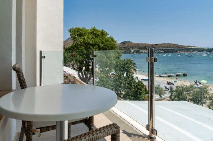 DOPPELTER SPEKTAKULÄRER MEERBLICK UND TERRASSE 5 Meerblick von der Terrasse Double Spectacular Sea with Terrace